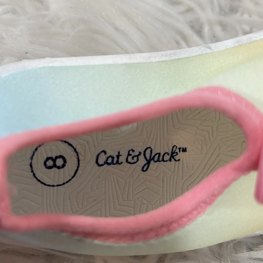 Kid’s Grover Slip On Girl’s Water Shoe Cat & Jack Size 8 Closed Toe Lightweight